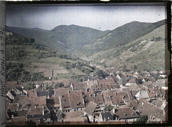 RECORD DATE NOT STATED Thann, Haut-Rhin, Alsace, France Panorama , 1917 - Alsace - Paul Castelnau (photographic section of the armies) - (June) (French - ï»¿Thann , Haut-Rhin , Alsace , France Panorama). Front, agglomeration panorama, First World War, Habitat , Architecture, France, Thann, Panorama Copyright: xpiemagsx AKahnlpie020223-13512 !ACHTUNG AUFNAHMEDATUM GESCHÄTZT!