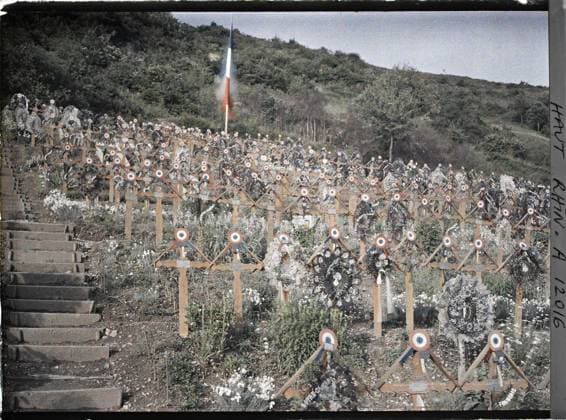 RECORD DATE NOT STATED Moosch, Haut-Rhin, Alsace, France Military cemetery of Moosch, Thur valley , 1917 - Alsace - Paul Castelnau (photographic section of the armies) - (June) (French - ï»¿Moosch , Haut-Rhin , Alsace , France Cimetiere militaire de Moosch , vallÃ e de la Thur). Front, military cemetery, First World War, France, Moosch, military cemetery of Moosch, Thur valley Copyright: xpiemagsx AKahnlpie020223-13550 !ACHTUNG AUFNAHMEDATUM GESCHÄTZT!