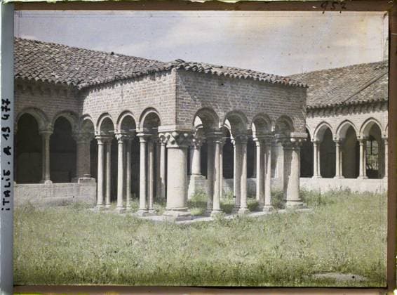 RECORD DATE NOT STATED Verona, external Italy of the cloister of San Zeno , 1918 - Italy - Fernand Cuville - (March -August) (French - ï»¿VÃ rone , Italie ExtÃ rieur du Cloitre de San Zeno). Church, Christianity, Cloister, Monastery, Arc , Arcade , Arceau, Court, Religious Architecture, Religion , Habitat , Architecture, Italy, Verona, outside the cloister of S. Zeno Copyright: xpiemagsx AKahnlpie020223-14741 !ACHTUNG AUFNAHMEDATUM GESCHÄTZT!