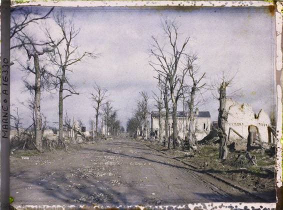 RECORD DATE NOT STATED Surroundings of Reims, Marne, Champagne, France , 1919 - Devastated regions, Marne, Aisne - Paul Castelnau - (February -March) (French - ï»¿Environs de Reims , Marne , Champagne , France). Back-fronst, road, ruins, front, post-war period, First World War, France, exit from Reims (Route de Laon) Copyright: xpiemagsx AKahnlpie020223-19416 !ACHTUNG AUFNAHMEDATUM GESCHÄTZT!