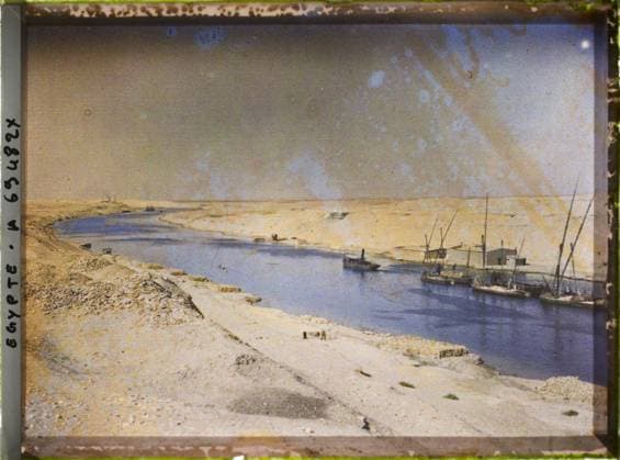 RECORD DATE NOT STATED IsmaÃ¯lia, Egypt, Africa the Suez Canal , 1918 - Near East, Egypt, Palestine, Cyprus - Paul Castelnau (photographic section of the armies) - (January 9 -October 6) (French - ï»¿IsmaÃ¯lia , Egypte , Afrique Le canal de Suez). River, desert, boat, commercial architecture, home, river transport , lake, Habitat , Architecture , Transport Copyright: xpiemagsx AKahnlpie020223-8128 !ACHTUNG AUFNAHMEDATUM GESCHÄTZT!