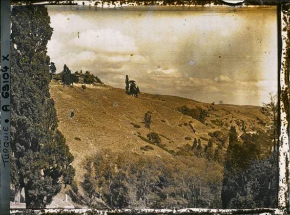 RECORD DATE NOT STATED Constantinople (current Istanbul), Turkey the hill of Okmeydani (top of the golden horn, left or north bank) , 1912 - Turkey - StÃ phane Passet - (September) (French - ï»¿Constantinople ( actuelle Istanbul ) , Turquie La colline de l Okmeydani ( haut de la Corne d Or , rive gauche ou nord )). Landscape, valley, vegetation , botany, Nature , Environment Copyright: xpiemagsx AKahnlpie020223-4395 !ACHTUNG AUFNAHMEDATUM GESCHÄTZT!