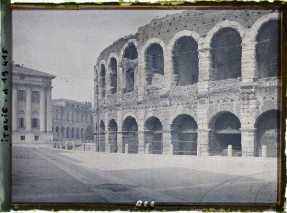 RECORD DATE NOT STATED Verona, Italy Arenes, town hall and Gran Guardia , 1918 - Italy - Fernand Cuville - (March -August) (French - ï»¿VÃ rone , Italie Arenes , HÃ tel de ville et Gran Guardia). Town Hall , Town Hall, Archaeological Vestige, Public Civil Architecture, Amphitheater , Arena, Arc , Arcade , Arceau, Place, Antiquity, Palace , Castle, Habitat , Architecture , Art, Italy, Verona, part of the arenas, at the bottom, the Gran Guardia Vecchia, in g. The City Hotel (Municipio) Copyright: xpiemagsx AKahnlpie020223-14680 !ACHTUNG AUFNAHMEDATUM GESCHÄTZT!