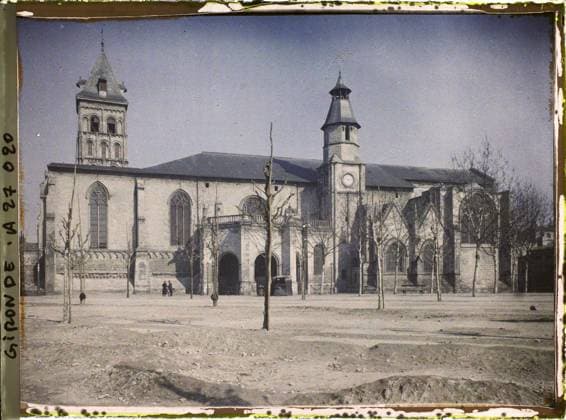 RECORD DATE NOT STATED Bordeaux, France , 1920-1921 - Charente, Gironde, Basse -PyrÃ nÃ es, Hautes PyrÃ nÃ es - Fernand Cuville (French - ï»¿Bordeaux , France). Church, Christianity, Clock, Bell tower, place, Middle Ages, religious architecture, Religion , Art , Habitat , Architecture, France, Bordeaux, Basilica St Seurin (set) Copyright: xpiemagsx AKahnlpie020223-21929 !ACHTUNG AUFNAHMEDATUM GESCHÄTZT!