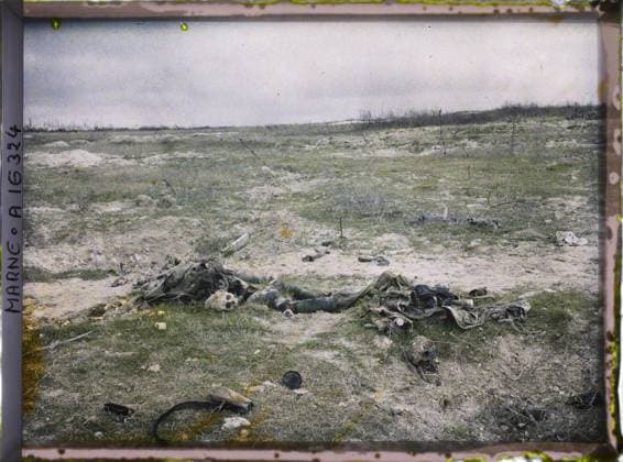 RECORD DATE NOT STATED Surroundings of Reims, Marne, Champagne, France Fort de la Pompelle , 1919 - Devastated regions, Marne, Aisne - Paul Castelnau - (February -March) (French - ï»¿Environs de Reims , Marne , Champagne , France Fort de la Pompelle). Corpse , skeleton, front, barbed wire, post-war period, First World War, France, German corpses near the Pompelle Copyright: xpiemagsx AKahnlpie020223-19411 !ACHTUNG AUFNAHMEDATUM GESCHÄTZT!