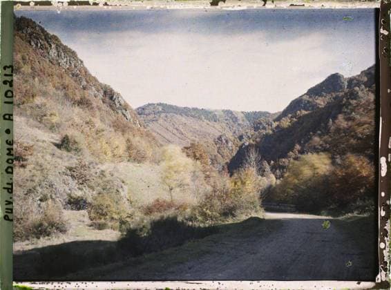 RECORD DATE NOT STATED VallÃ e de Valbeleix, France , 1916-1917 - Auvergne - StÃ phane Passet - (September 1916 - February 1917) (French - ï»¿VallÃ e de Valbeleix , France). Landscape, mont , mountain, valley, road, forest , wood, vegetation , botany, Nature , Environment, France, Valbeleix Copyright: xpiemagsx AKahnlpie020223-9459 !ACHTUNG AUFNAHMEDATUM GESCHÄTZT!
