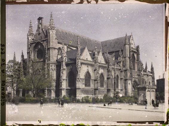 RECORD DATE NOT STATED Bordeaux, France , 1920-1921 - Charente, Gironde, Basse -PyrÃ nÃ es, Hautes PyrÃ nÃ es - Fernand Cuville (French - ï»¿Bordeaux , France). Church, Christianity, Middle Ages, religious architecture, Religion , Art , Habitat , Architecture, France, Bordeaux, St Michel Church Copyright: xpiemagsx AKahnlpie020223-23410 !ACHTUNG AUFNAHMEDATUM GESCHÄTZT!