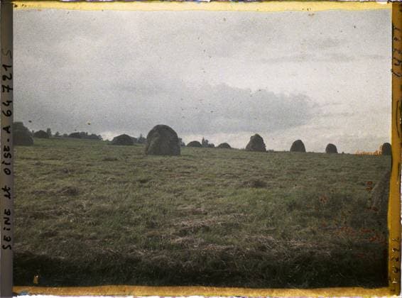 RECORD DATE NOT STATED Maffliers , France , 1930 - Ile -de -France - StÃ phane Passet - (September -October) (French - ï»¿Maffliers , France). Agriculture , Breeding, Field, Economic activity, Ile de France, Maffliers, storm evening on the fields Copyright: xpiemagsx AKahnlpie020223-22508 !ACHTUNG AUFNAHMEDATUM GESCHÄTZT!