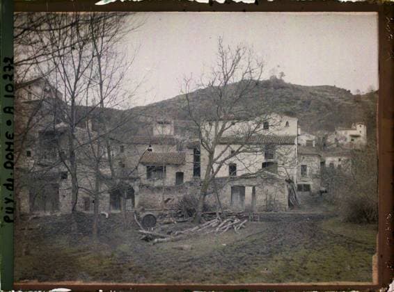 RECORD DATE NOT STATED Perthus , France , 1916-1917 - Auvergne - StÃ phane Passet - (September 1916 - February 1917) (French - ï»¿Perthus , France). Mont , Mountain, rural architecture, home, street , neighborhood, Habitat , Architecture, France, Perthus, Villages de Perthus, types of houses Copyright: xpiemagsx AKahnlpie020223-9509 !ACHTUNG AUFNAHMEDATUM GESCHÄTZT!