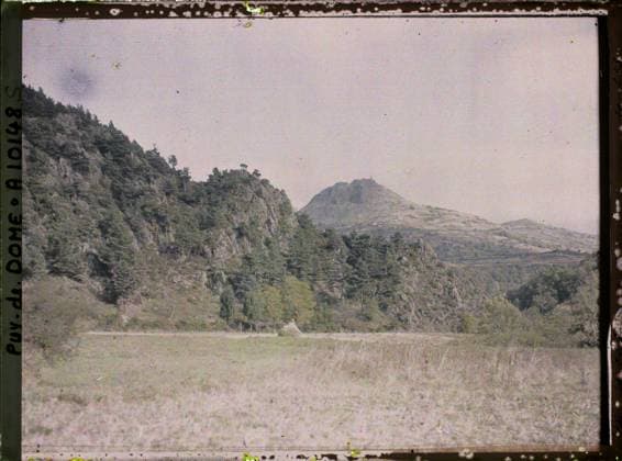 RECORD DATE NOT STATED Puy-de-DÃ me, France , 1916-1917 - Auvergne - StÃ phane Passet - (September 1916 - February 1917) (French - ï»¿Puy-de-DÃ me , France). Landscape, mont , mountain, valley, forest , wood, cliff, Nature , Environment, France, Landscape of the Valbeleix Valley Copyright: xpiemagsx AKahnlpie020223-9397 !ACHTUNG AUFNAHMEDATUM GESCHÄTZT!