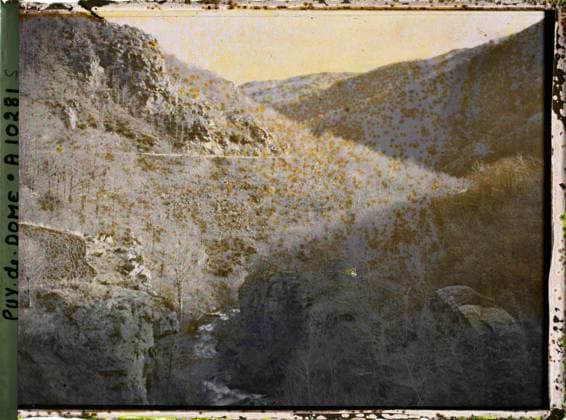 RECORD DATE NOT STATED Ardes-sur-Couze, France , 1916-1917 - Auvergne - StÃ phane Passet - (September 1916 - February 1917) (French - ï»¿Ardes-sur-Couze , France). Landscape, mont , mountain, valley, river, gorge, cliff, Nature , Environment, Ardes S, Couze and its valley Copyright: xpiemagsx AKahnlpie020223-9515 !ACHTUNG AUFNAHMEDATUM GESCHÄTZT!