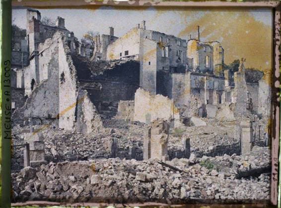 RECORD DATE NOT STATED Verdun , France , 1917 - North of France, Belgium - Paul Castelnau (photographic section of the armies) - (September 1-5) (French - ï»¿Verdun , France). Ruins, front, bombardment, rubble, First World War, France , Verdun , Rue Mazel Copyright: xpiemagsx AKahnlpie020223-21128 !ACHTUNG AUFNAHMEDATUM GESCHÄTZT!