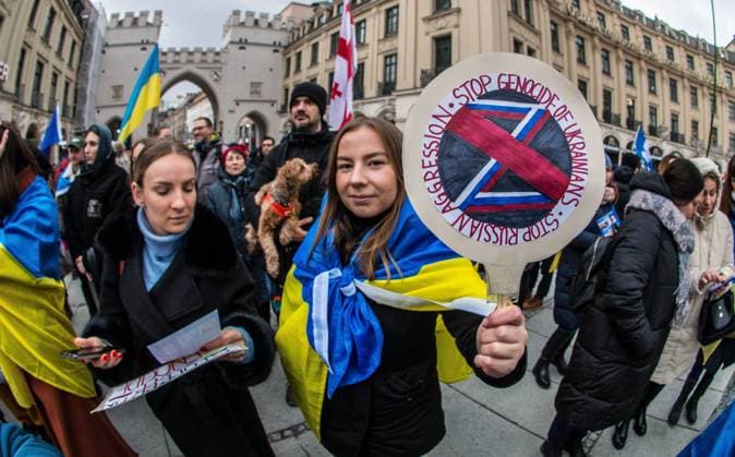 February 4, 2023, Munich, Bavaria, Germany: A demonstrator in Munich, Germany holds a sign showing opposition to Z, the symbol of Russia s war in Ukraine. Ukrainians and Germans thank the allies for sending tanks to Ukraine under the motto of Tanke Schoen (Thank You). After months of the so-called Scholzing by German Chancellor Olaf Scholz that analysts believe have cost lives and injuries, the allies have begun shipments of Leopard 2 and Abrams tanks. Despite the deliveries, analysts fear they may be too late as Russia is planning a decisive offensive for around the one-year anniversary of the war. Munich Germany - ZUMAb160 20230204_zbp_b160_025 Copyright: xSachellexBabbarx