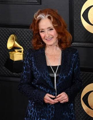 Bonnie Raitt attends the 65th annual Grammy Awards at the Crypto.com Arena in Los Angeles on Sunday, February 5, 2023.  LAP2023020588 JIMxRUYMEN