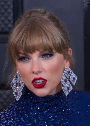 February 5, 2023, Los Angeles, California, USA: Taylor Swift on the red carpet of the 65th Annual Grammy Awards held on Sunday February 5, 2023 at Crypto Arena in Los Angeles, California. PI Los Angeles USA - ZUMAp124 20230205_zaa_p124_055 Copyright: xJAVIERxROJASx