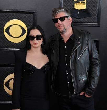 Michelle Branch and Patrick Carney attend the 65th annual Grammy Awards at the Crypto.com Arena in Los Angeles on Sunday, February 5, 2023.  LAP20230205150 JIMxRUYMEN
