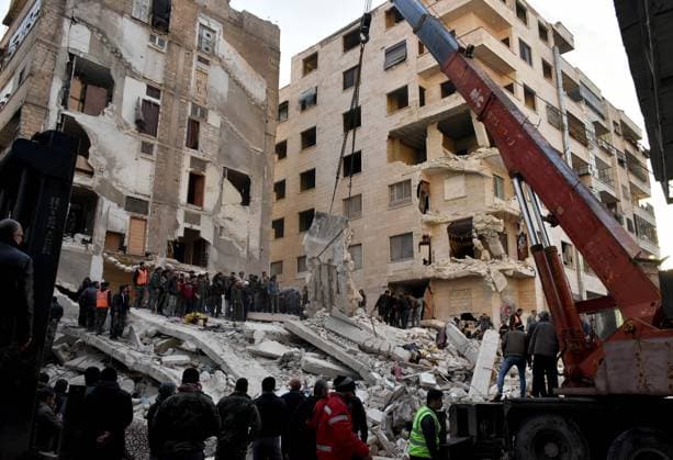 (230206) -- HAMA, Feb. 6, 2023 -- Rescue work is in progress after a deadly earthquake in Hama province, central Syria, Feb. 6, 2023. Syria s deadly earthquake has so far killed 237 people and injured 639 others in four provinces, the health ministry said in a statement Monday. A major earthquake of magnitude 7.4 knocked down multiple buildings in southern T¨¹rkiye and northern Syria on Monday. (Str Xinhua) SYRIA-HAMA-EARTHQUAKE-AFTERMATH AmmarxSafarjalani 