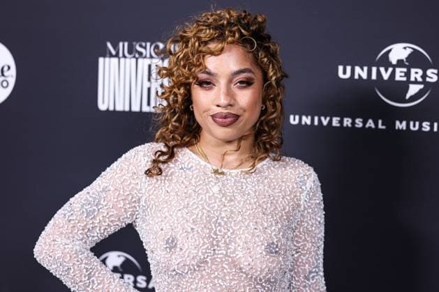 Universal Music Group 2023 65th GRAMMY Awards After Party American singer, songwriter, actress, and pianist Kiana LedÃ (Kiana Lede) arrives at the Universal Music Group 2023 65th GRAMMY Awards After Party held at Milk Studios Los Angeles on February 5, 2023 in Los Angeles, California, United States. Milk Studios Los Angeles, Los Angeles, California California United States  Copyright: xImagexPressxAgencyx originalFilename: collin-universa230205_npPKa.jpg