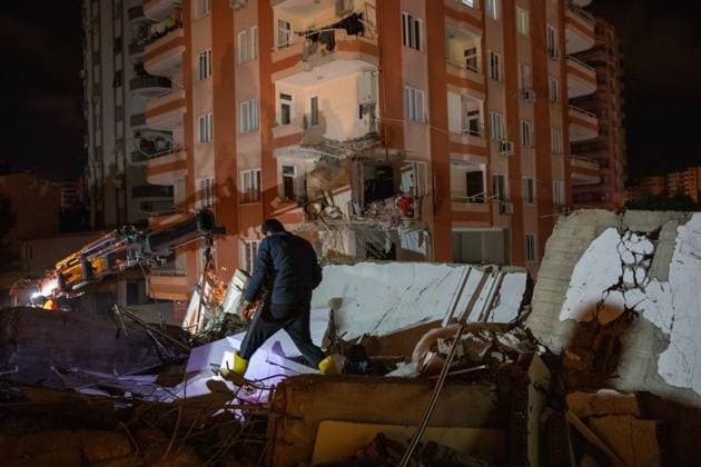 February 6, 2023: Search and rescue efforts continue in an apartment destroyed in the earthquake that occurred on the morning of February 6, 2023 in Adana, Turkey. Search and rescue operations are being carried out in the wreckage of buildings destroyed in Adana s central Cukurova district due to the 7.7 magnitude earthquake, the epicenter of which is Pazarcik district of Kahramanmaras and affecting 10 provinces. - ZUMAi72_ 20230206_znp_i72_013 Copyright: xTolgaxIldunx