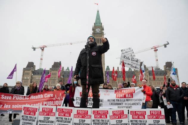 News Bilder des Tages February 7, 2023, Ottawa, ON, Canada: NDP Leader Jagmeet Singh speaks during a rally to demand Canada s public health care system be protected and expanded, on Parliament Hill in Ottawa,Tuesday, Feb. 7, 2023. Ottawa Canada  - ZUMAc35_ 20230207_zaf_c35_070 Copyright: xSpencerxColbyx