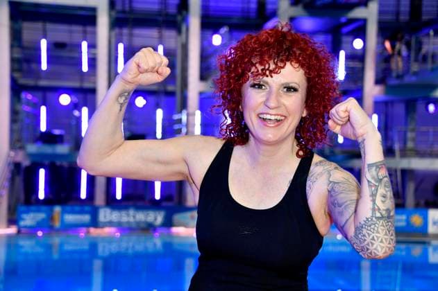 Lucy Diakovska beim Photocall zur Fernsehshow RTL Turmspringen aus der Schwimm- und Sprunghalle im Europasportpark Berlin. Berlin, 09.02.2023 *** Lucy Diakovska at the photocall for the TV show RTL high diving from the swimming and diving hall in the Europasportpark Berlin Berlin, 09 02 2023 Foto:xN.xKubelkax xFuturexImage