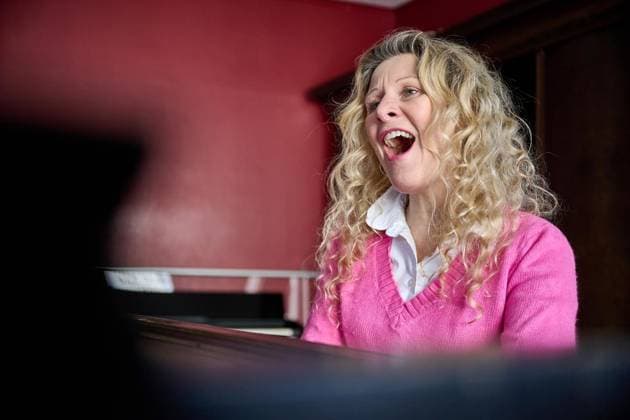 <p>Simone Sommerland aufgenommen am 09.02.2023 in einer Musikschule in Wetter. Simone Sommerland macht Kindermusik und verkauft damit weit mehr CDs als Helene Fischer oder sonst jemand in Deutschland. Deutschland NRW Wetter Copyright: BerndxThissen