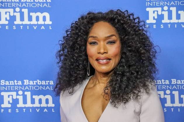 February 9, 2023, Santa Barbara, California, U.S: Academy Award Nominee Angela Bassett shines on the Red Carpet at the historic Arlington Theater before accepting the prestigious Montecito Award at the Santa Barbara International FIlm Festival (SBIFF) on February 9, 2023. Santa Barbara U.S. - ZUMAk144 20230209_znp_k144_023 Copyright: xAmyxKatzx