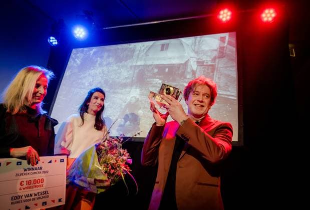 HILVERSUM Eddy van Wessel wins the Silver Camera Van Wessel was awarded the photo prize in Museum Hilversum for his photo series Ruins for freedom, a black and white photo series about the war in Ukraine The prize is for the best journalistic photo of the past year ANP MARCO DE SWART netherlands out belgium out  Copyright: xx x462508309x originalFilename: 462508309.jpg