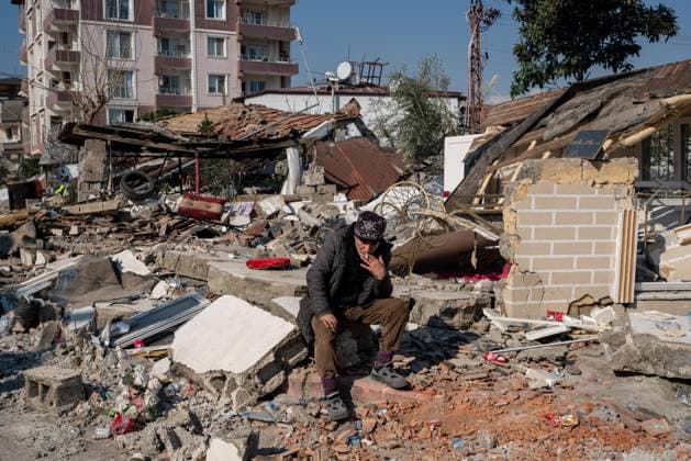 Earthquakes In Turkey The magnitude 7.8 and 7.5 earthquakes that struck southern Turkiye and western Syria on February 6, 2023, caused widespread destruction in both countries. The initial earthquake emanated from a fault 18 kilometers (11 miles) below the land surface. The shallow depth meant the earthquake produced violent shaking that affected areas hundreds of kilometers from the epicenter. in Hatay, Turkiye on February 11, 2023. Hatay Turkey  Copyright: xErhanxDemirtasx originalFilename: demirtas-notitle230211_npGB7.jpg