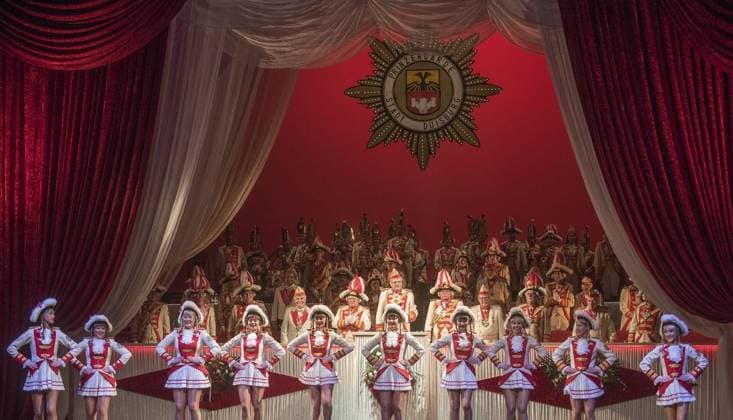News Themen der Woche KW06 News Bilder des Tages Prunksitzung der Prinzengarde im Opernhaus in Duisburg *** NUR FÜR REDAKTIONELLE ZWECKE *** EDITORIAL USE ONLY ***<p>Auftritt der Tanzgarde der Prinzengarde bei der Prunksitzung der Prinzengarde am Samstag, den 11. Februar 2023 in Duisburg. Die Prinzengarde der Stadt Duisburg läd zur Prunksitzung Operhaus ins Stadttheater ein. Deutschland NRW Duisburg Copyright: TanjaxPickartz *** Prunksitzung of the Prinzengarde in the opera house in Duisburg FOR EDITORIAL PURPOSES ONLY EDITORIAL USE ONLY p Performance of the dance guard of the Prinzengarde at the Prunksitzung of the Prinzengarde on Saturday, February 11, 2023 in Duisburg The Prinzengarde of the city of Duisburg invites to the Prunksitzung opera house in the city theater Germany NRW Duisb Copyright: TanjaxPickartz doc7ow4ygnc083s73ws7w0 ,EDITORIAL USE ONLY