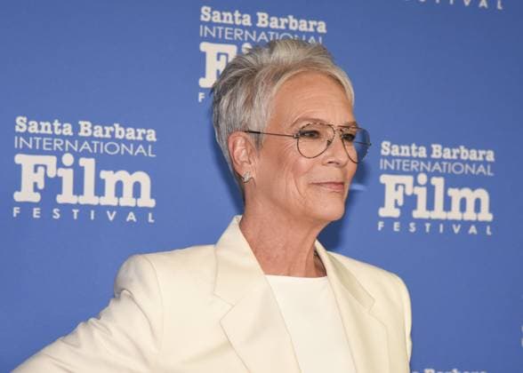 11 February 2023 - Los Angeles, California - Jamie Lee Curtis. Maltin Modern Master Award, 38th Annual Santa Barbara International Film Festival at Arlington Theatre. Photo Credit: Billy Bennight AdMedia 288533 2023-02-11 United States Santa BarbCaliforniaara  Copyright: xAdMediax STAR_288533_002