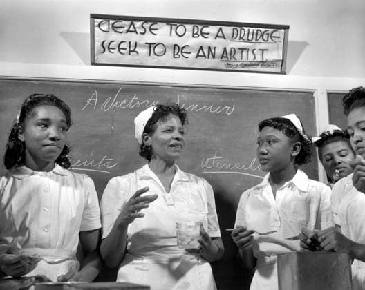 Students in Home Economics Class, Bethune-Cookman College, Daytona Beach, Florida, USA, Gordon Parks, U.S. Office of War Information, January 1943  Copyright: xCircaxImagesx ghi-circa11473