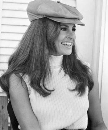 1968, Miami, Florida, USA: Actress RAQUEL WELCH smiling on-set of the Film, Lady in Cement , 1968. Miami USA - ZUMAg145 20060320_zap_g145_592 Copyright: xJTxVintagex