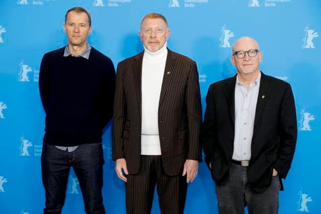 Entertainment Themen der Woche KW07 Entertainment Bilder des Tages John Battsek, Boris Becker und Alex Gibney beim Photocall zum Dokumentarfilm Boom! Boom! The World vs. Boris Becker auf der Berlinale 2023 73. Internationale Filmfestspiele Berlin im Hotel Grand Hyatt. Berlin, 19.02.2023 *** John Battsek, Boris Becker and Alex Gibney at the photocall for the documentary Boom Boom The World vs Boris Becker at the Berlinale 2023 73 Berlin International Film Festival at the Hotel Grand Hyatt Berlin, 19 02 2023. Foto:xD.xBedrosianx xFuturexImage