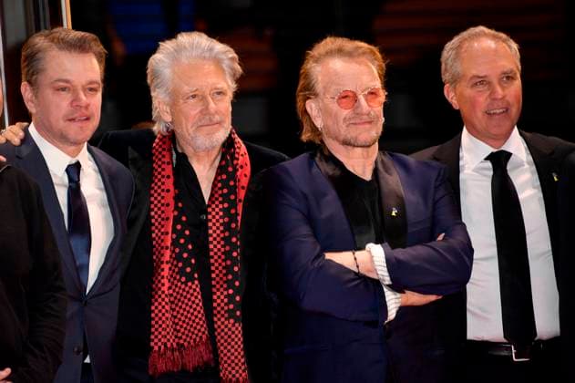 Matt Damon, Adam Clayton, Bono und Bill S. Carter auf der Berlinale 2023 73. Internationale Filmfestspiele Berlin vor dem Berlinale Palast. Der U2 Dokumentarfilm Kiss the Future läuft im Rahmen einer Berlinale Special Gala. Berlin, 19.02.2023 *** Matt Damon, Adam Clayton, Bono and Bill S Carter at the Berlinale 2023 73 Berlin International Film Festival in front of the Berlinale Palast The U2 documentary Kiss the Future will screen at a Berlinale Special Gala Berlin, 19 02 2023. Foto:xN.xKubelkax xFuturexImage