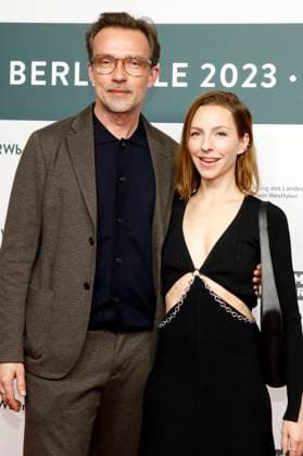Lucas Gregorowicz und Katharina Schüttler beim NRW Empfang während der Berlinale 2023 73. Internationale Filmfestspiele Berlin in der Vertretung des Landes Nordrhein-Westfalen. Berlin, 19.02.2023 *** Lucas Gregorowicz and Katharina Schüttler at the NRW reception during the Berlinale 2023 73 Berlin International Film Festival at the Representation of the State of North Rhine-Westphalia Berlin, 19 02 2023 Foto:xD.xBedrosianx xFuturexImage