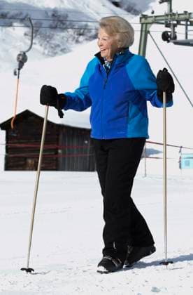 File photo: Princess Beatrix broke her wrist while skiing last Friday. She has now had surgery on her fracture and has returned to the Netherlands. The Princess is otherwise in good health and will recover from her fracture at home.  Copyright: xPPEx