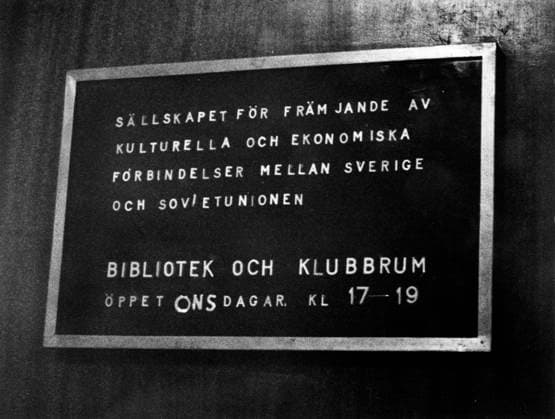 STOCKHOLM 1963 06 26 Door sign on the door of the Society for the Promotion of Cultural and Economic Relations between Sweden and the Soviet Union on Katarinavägen 20 in Stockholm In connection with the Wennerström affair in which the Swedish Air Colonel Stig Wennerström was sentenced to life imprisonment for spying for the Soviet Union Stockholm Sweden x11014x  Copyright: xGunnarxLantz SvD TTx WENNERSTRÖMAFFÄREN