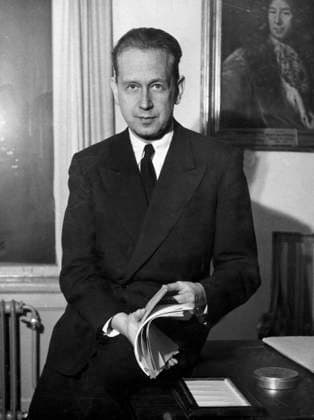 STOCKHOLM 1951 02 05 Dag Hammarskjöld, Cabinet Secretary STOCKHOLM SWEDEN x190x  Copyright: xPressensxBild TTx DAG HAMMARSKJÖLD