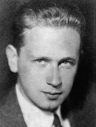 Still 53 years after the death of UN chief Dag Hammarskjöld, there is uncertainty about his plane crash New evidence of what happened may be examined by the UN ARCHIVE 1934 Dag Hammarskjöld, State Secretary, Swedish economist, civil servant, diplomat and author, was UN Secretary-General from 1953 until his death in 1961 STOCKHOLM SWEDEN x190x  Copyright: xPressensxBildx DAG HAMMARSKJÖLD