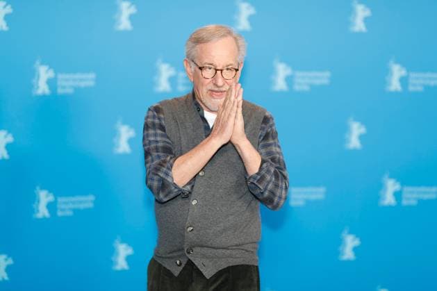 Berlinale Photo Call for the award of the Golden Bear to Steven Spielberg Steven Spielberg at the Photo Call for the award of the Golden Bear to Steven Spielberg and the German premiere of The Fabelmans at the 73 Berlinale at the Grand Hyatt Hotel in Berlin Copyright: xEventpressxGolejewskix
