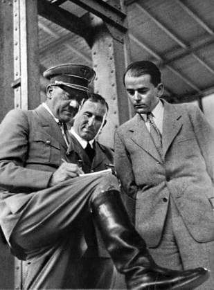 In the 1930s, the young Albert Speer became Reichsarchitekt, together with Hitler at a new building, in the middle Oberbürgermästare von Liebel x194x  Copyright: xNoxBylinex