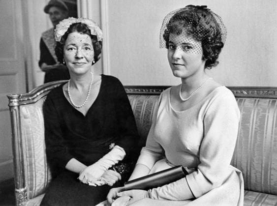 1960 Air Colonel Stig Wennerströms wife Ulla Greta Wennerström and daughter Christina Sweden x20360x  Copyright: xSvP TTx FRU OCH DOTTER WENNERSTRÖM