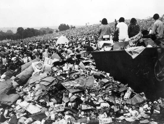 SEKLET-KULTUR-60 Rockfestivalen i Woodstock 15-17 augusti 1969 under mottot Three days of Peace, Music and Love var en höjdpunkt för hippierörelsen och den amerikanska undergroundkulturen. Festen med 400 000 deltagare lämnade spar efter sig pa bade det ena och det andra sättet BETHEL UNITED STATES ** F-BILD ** x450x *** SECRET CULTURE 60 The Woodstock Rock Festival of August 15-17, 1969, under the motto Three Days of Peace, Music and Love, was a high point of the hippie movement and American underground culture The 400,000-strong festival left its mark in both ways BETHEL UNITED STATES F PICTURE x450x  Copyright: xUPIx SEK60WOODSTOCK1