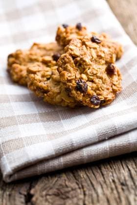 sweet homemade cookie with oat flakes Copyright: xJirixHerax xDesignxPicsx , 32076183  Copyright: JirixHerax xDesignxPics 32076183