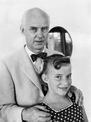 UNKNOWN PHOTO DATE Spy colonel Stig Wennerström with a family member Sweden x190x  Copyright: xPrB TTx STIG WENNERSTRÖM
