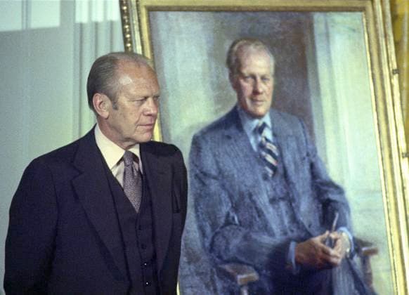 May 24, 1978, Washington, District of Columbia, USA: Former United States President Gerald R. Ford poses next to a painting of himself during the ceremony where the painting was unveiled in the East Room of the White House in Washington, DC on August 4, 1980. The paintings of him and former first lady Betty Ford will be on permanent display at the White House along with those of other US Presidents and first ladys Washington USA - ZUMAs152 19780524_zaa_s152_010 Copyright: xBenjaminxE.x Gene xFortex