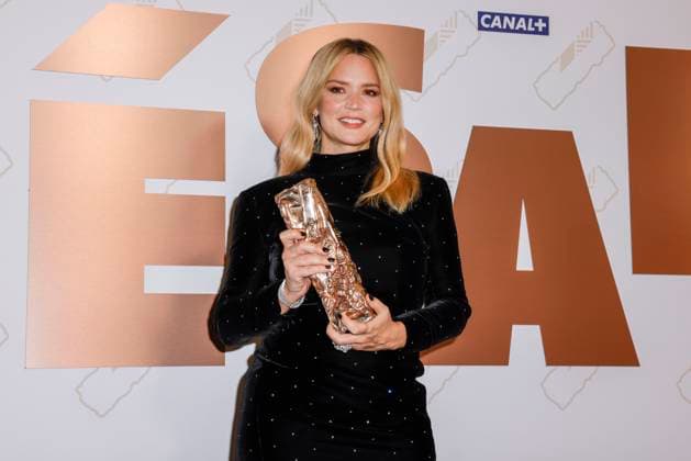 Virginie Efira, Cesar de la meilleure actrice - 48e ceremonie des Cesar a l Olympia, Paris, France, le 25 02 2023. 288994 2023-02-25 Ile de France Paris France  Copyright: xThierryxStefanopoulos MPPx STAR_288994_081