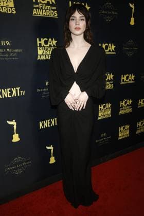 Hollywood Critics Association s 2023 HCA Film Awards - Feb 24 2023 - Beverly Wilshire, A Four Seasons Hotel - Beverly Hills United States Featuring: Sophie Thatcher Where: Beverly Hills, California, United States When: 24 Feb 2023 Credit: Faye s Vision Cover Images Copyright: xx 52474854 EDITORIAL USE ONLY. NOT FOR USE BY NEWSPAPERS BASED IN THE UK.
