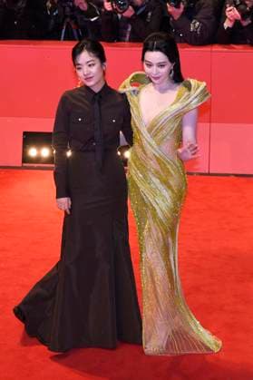Lee Joo young and Fan Bingbing at the Closing Ceremony with Award Ceremony at the Berlinale 2023 73 Berlin International Film Festival at the Berlinale Palast Berlin, 25 02 2023 Foto:xC.xNiehausx xFuturexImage